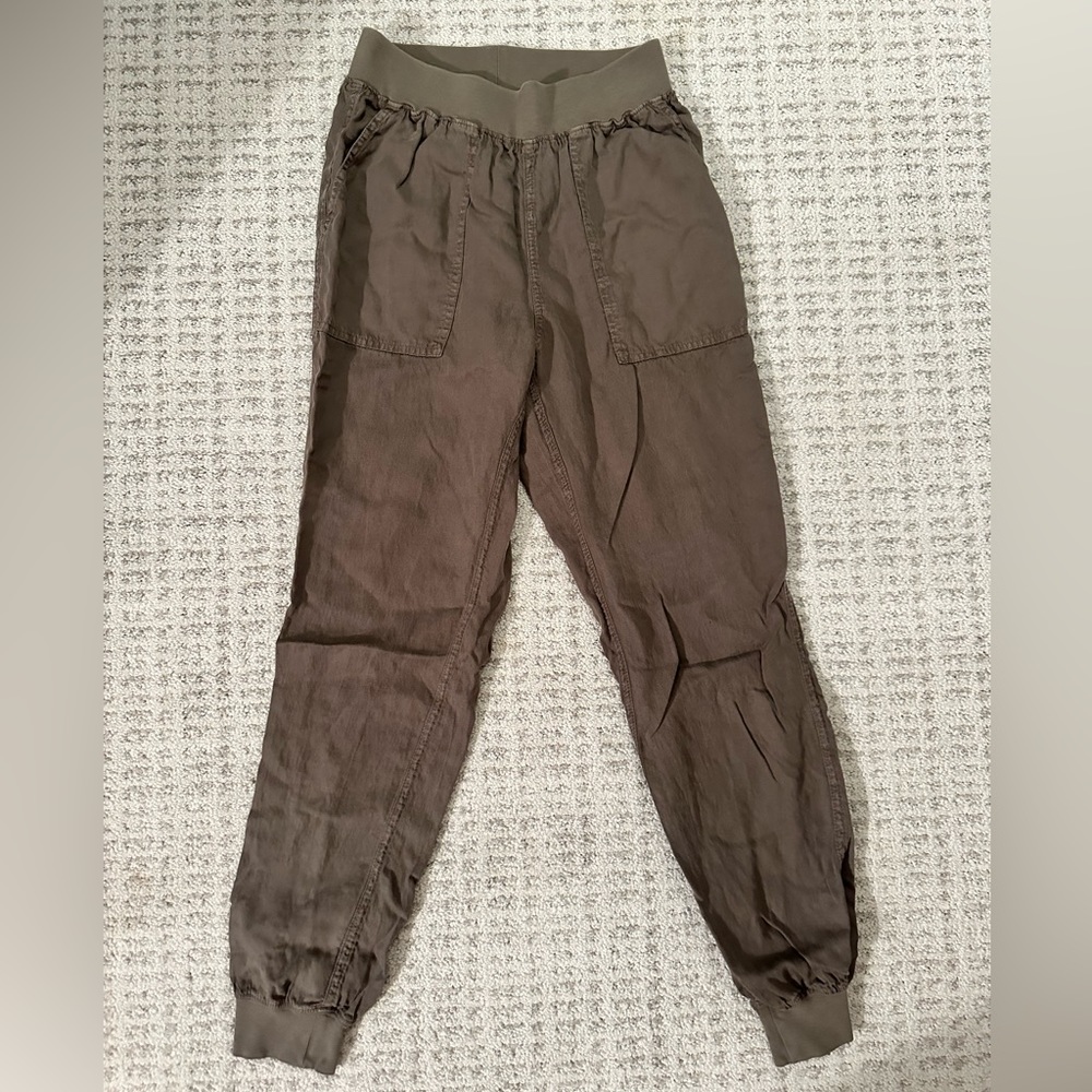 Faherty cargo pants, XS, army green